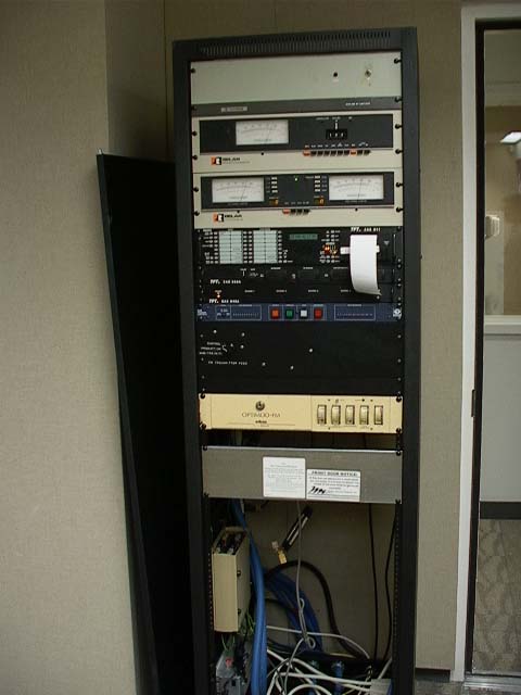 WVOF_Rack(VX2K).JPG (40126 bytes)